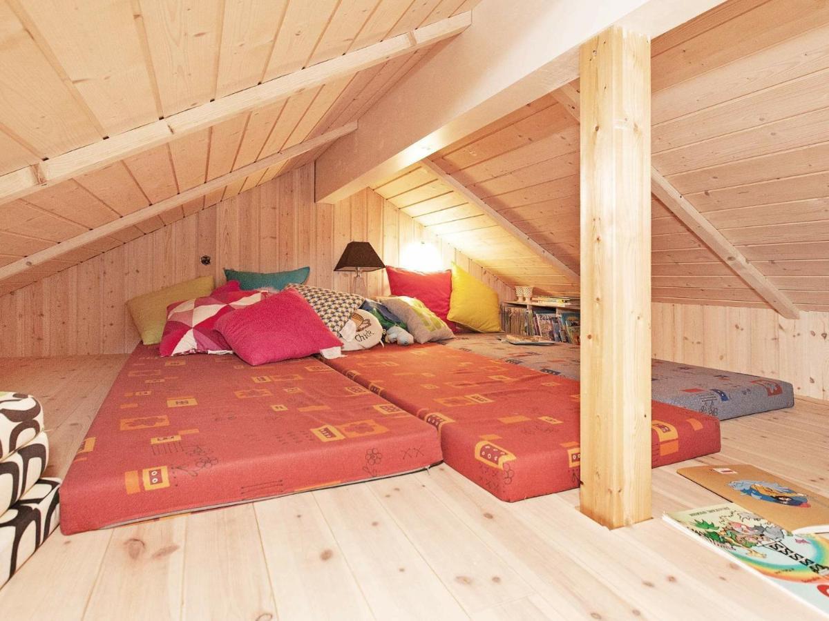 Three-Bedroom Holiday Home In Rodby 38 Kramnitse Exterior photo